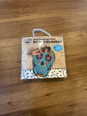 BigMouth Inc. Giant-Sized Sugar Skull Beach Blanket